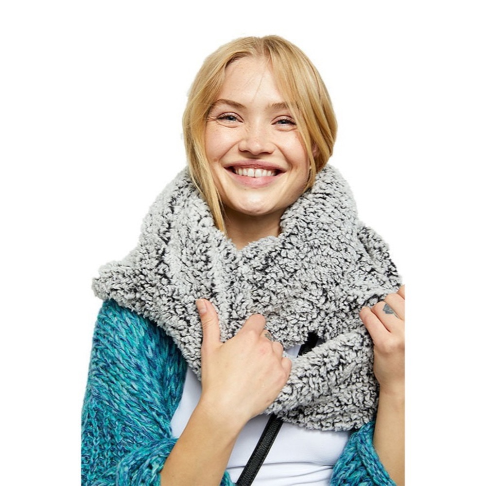 Free People grey cloud nine shearling loop scarf
